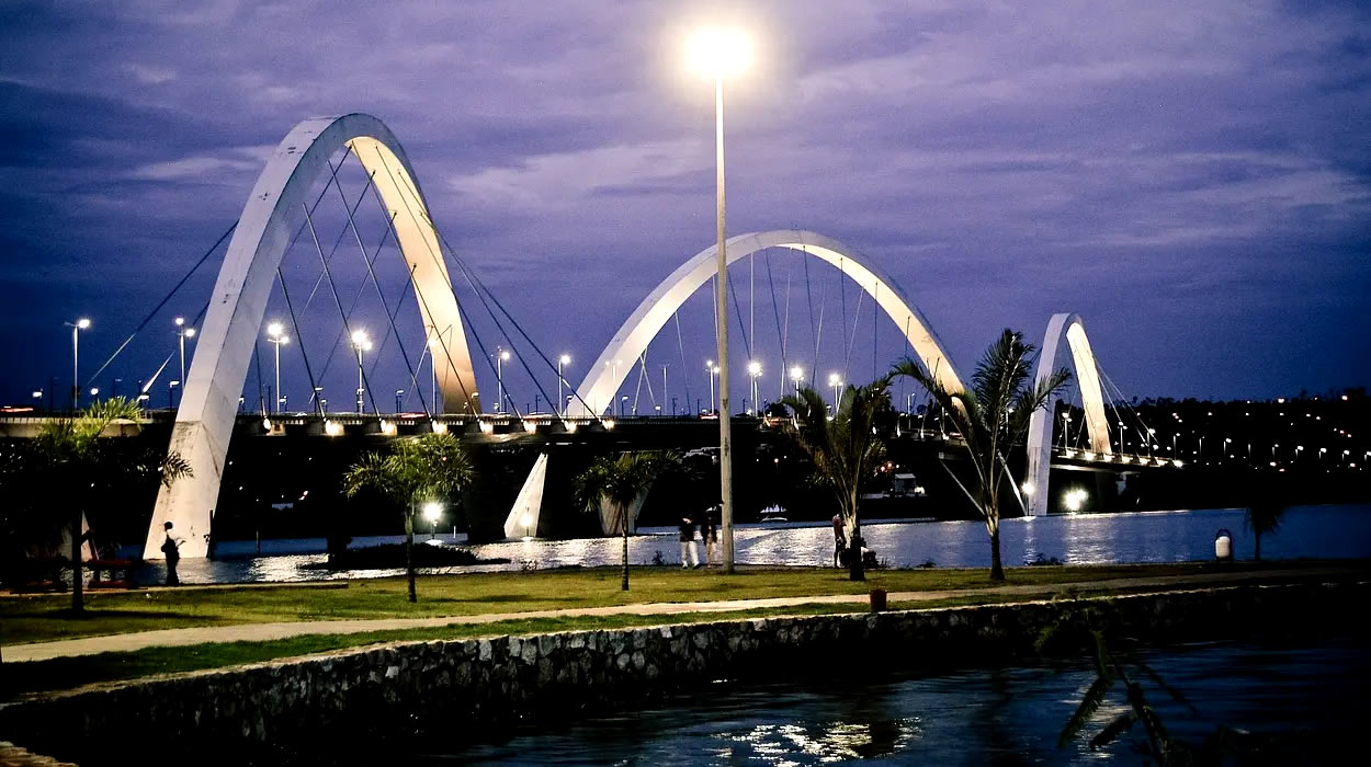 Brasília registrou temperatura de 7,9ºC nesta segunda