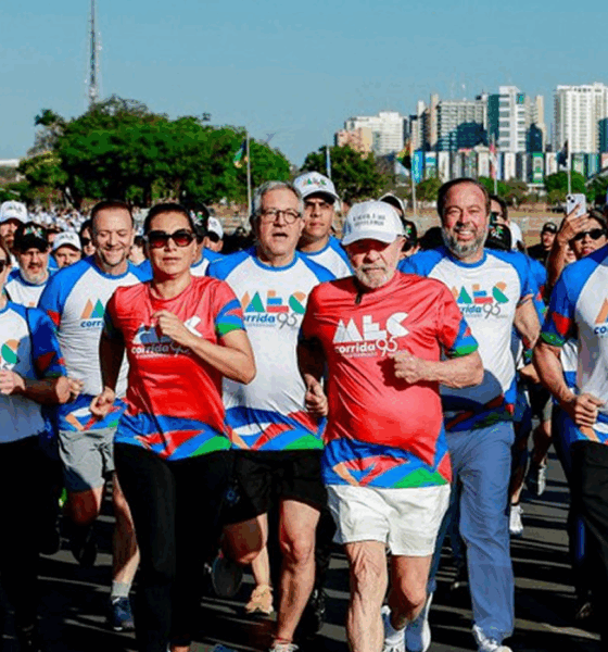 Lula participa de corrida em comemoração aos 95 anos do MEC