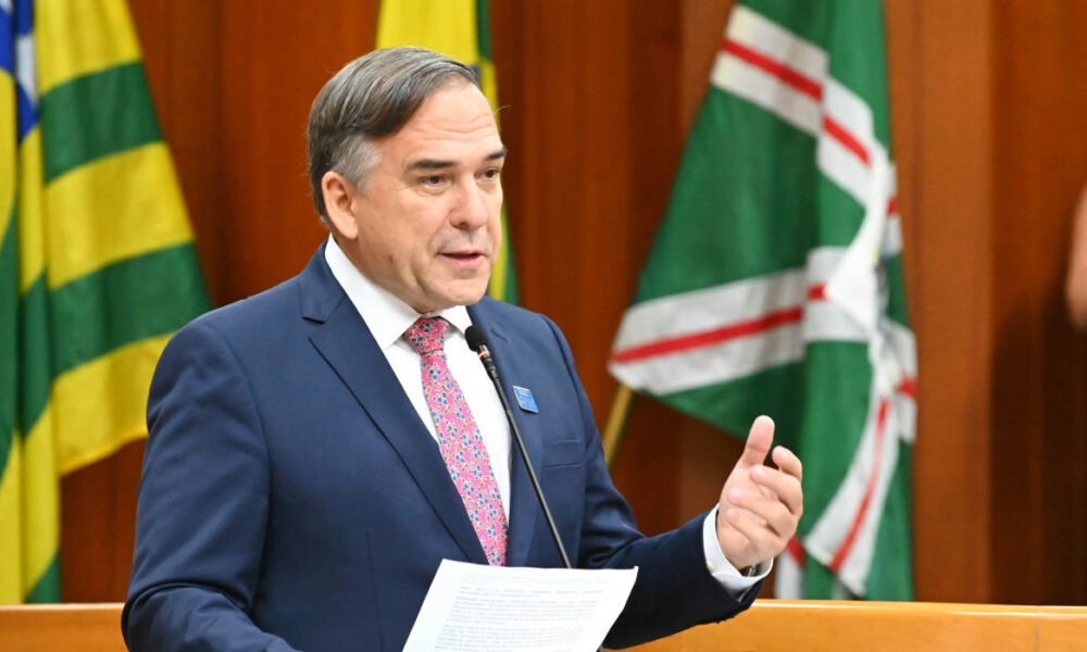 Prefeito de Goiânia desiste da compra de SUV blindada